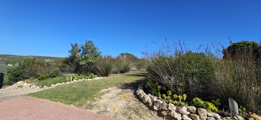 5 Bedroom Property for Sale in Stilbaai Oos Western Cape